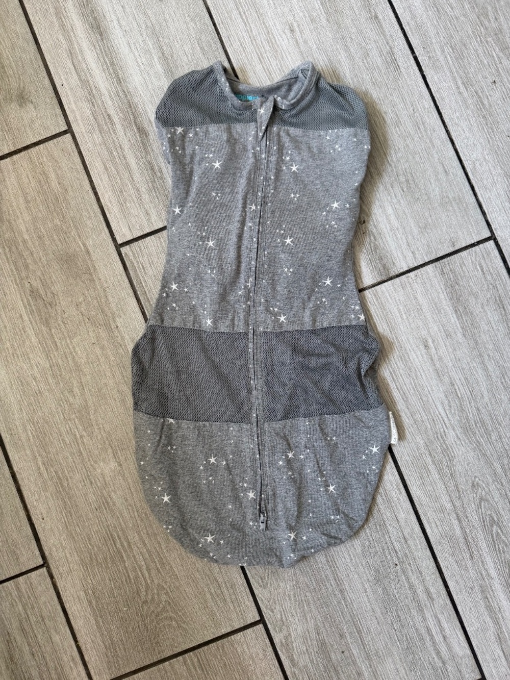 Happiest Baby Wearable Blanket Sleep Sack M Gray/White Stars Unisex